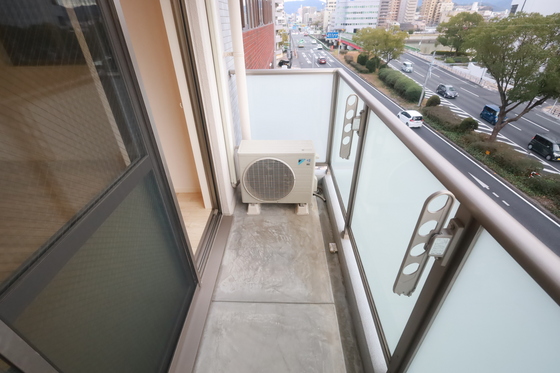 バルコニー　※別部屋の写真です