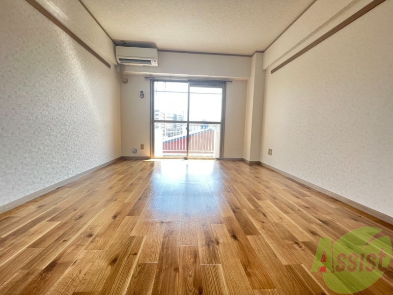 居室・リビング　９．０帖のリビングです。広々としていますね。