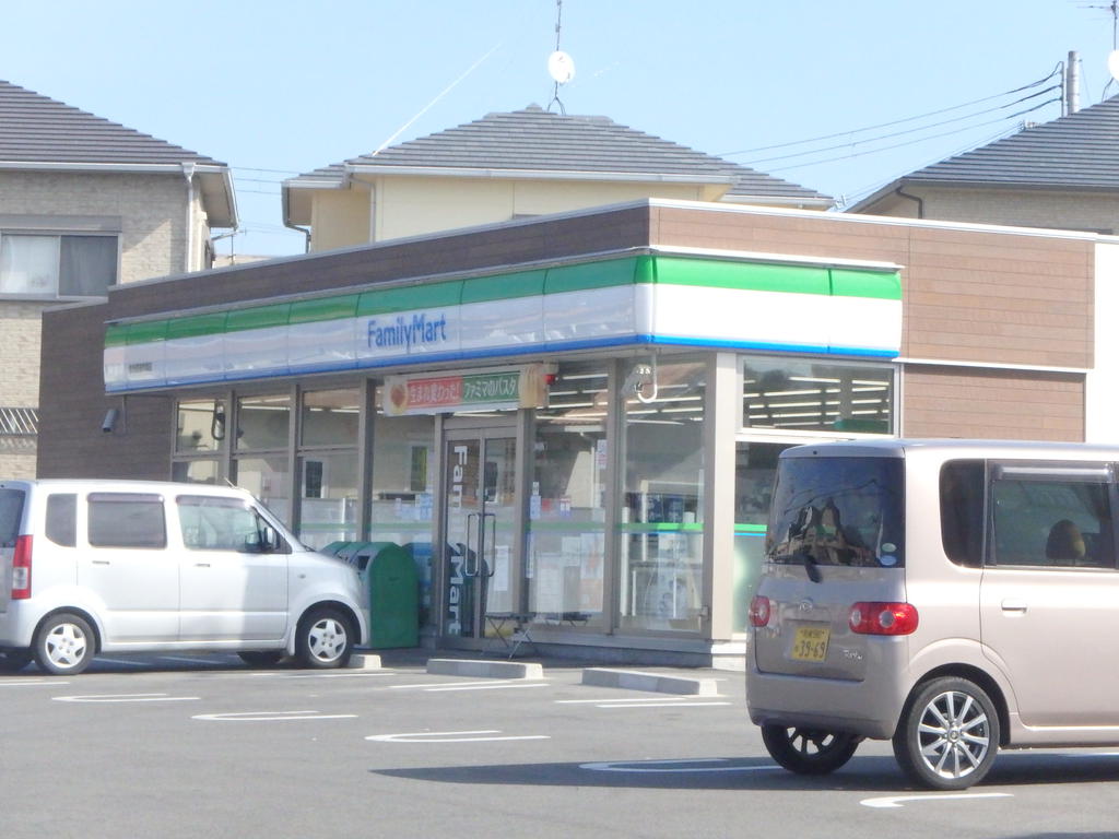 コンビニ　ファミリーマート泉南信達大苗代店（コンビニ）まで1008m