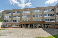 小学校　札幌市立信濃小学校（小学校）まで296m