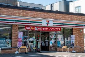 コンビニ　セブンイレブン札幌元町駅前店（コンビニ）まで190m