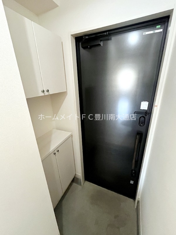 玄関　同型別部屋写真