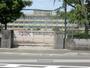 小学校　鹿児島市立荒田小学校（小学校）まで684m