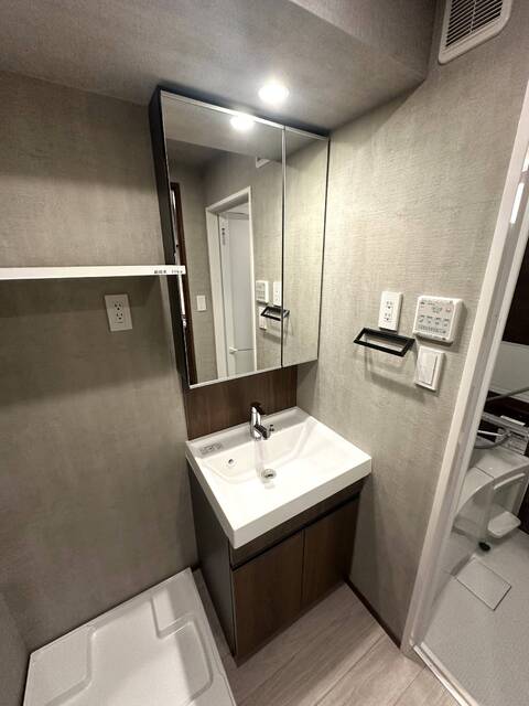 洗面設備　◆朝の支度に便利な洗髪洗面化粧台◆