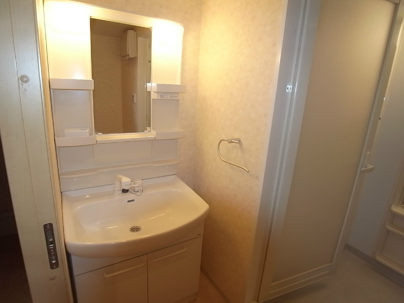 洗面設備　脱衣所　独立洗面台（シャンプードレッサー付）