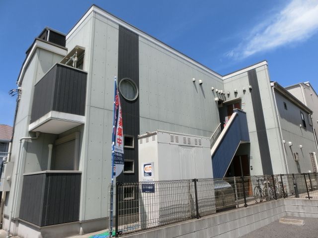 建物外観　蘇我駅まで13分です。