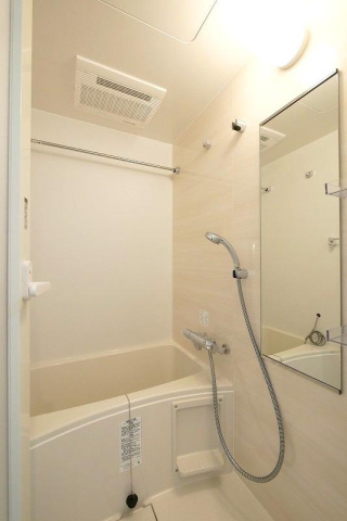 バス・シャワールーム　浴室