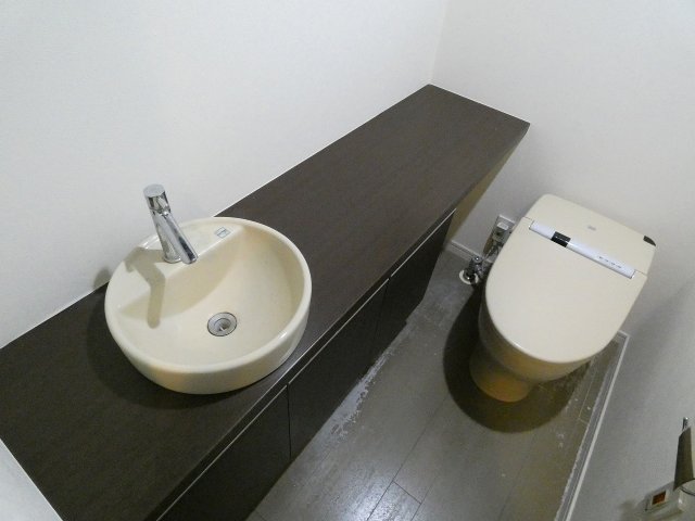 トイレ　トイレ