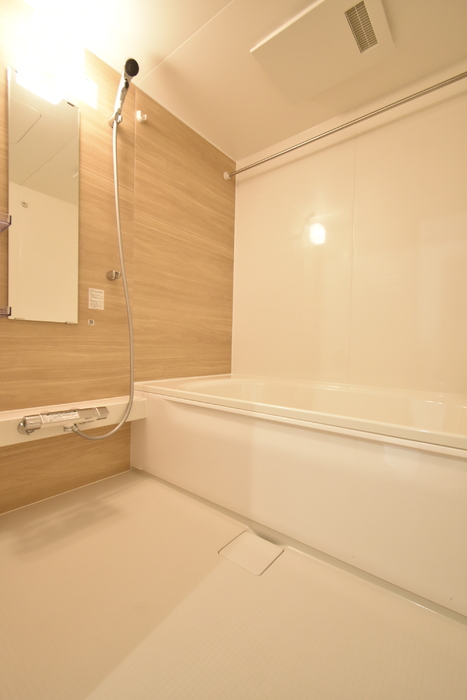 バス・シャワールーム　１坪風呂