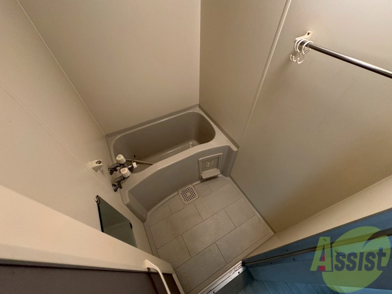 バス・シャワールーム　ユニットバスです。疲れを癒すのに欠かせませんね！