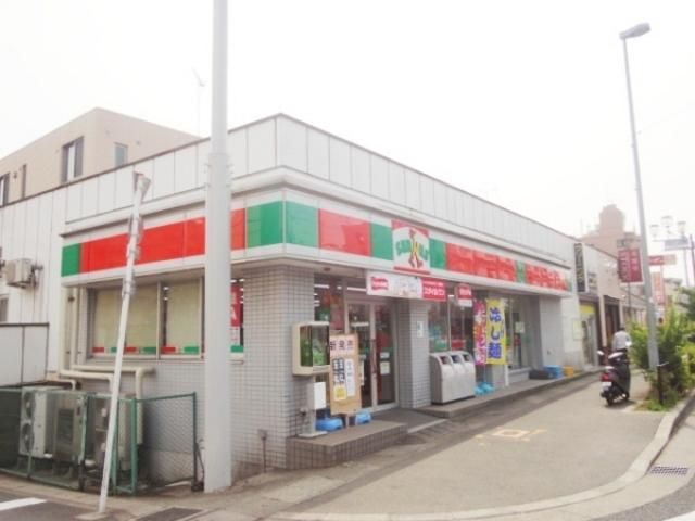 コンビニ　サンクス（コンビニ）まで200m