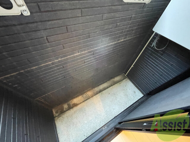 バルコニー　バルコニーです洗濯物を干すのにちょうど良さそうですね！