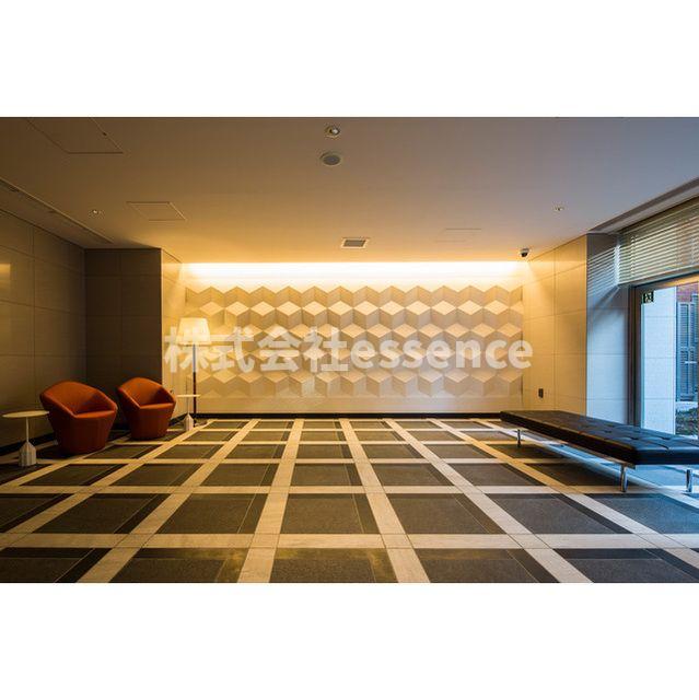 エントランス　弊社ではオンライン対応・現地対応可能です♪