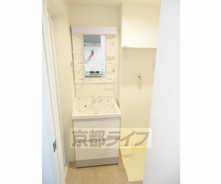 洗面設備　キレイな洗面台