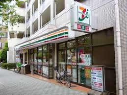 コンビニ　セブンイレブン 世田谷桜新町1丁目店（コンビニ）まで320m