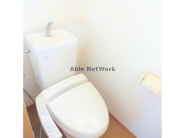 トイレ　温水洗浄便座