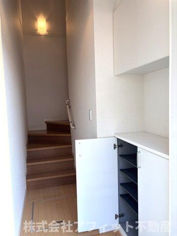 玄関　シューズボックス付き