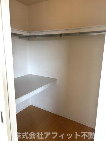 収納　ウォークインクローゼット