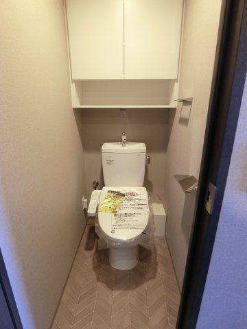 トイレ　他のお部屋の参考写真となります。