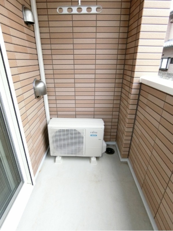 バルコニー　図面と現状に相違がある場合には現状を優先