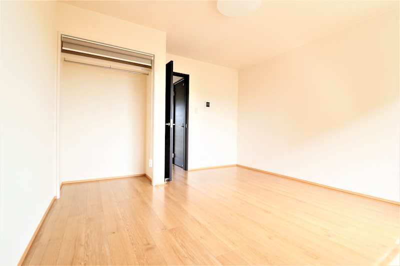 その他部屋・スペース　8.4帖の広い居室です。