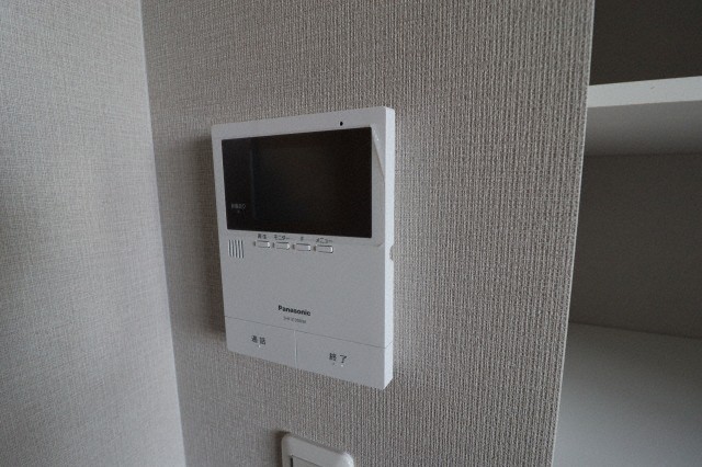 セキュリティ　防犯面に配慮したＴＶモニターホン付きです！
