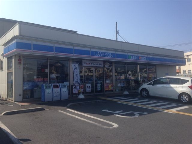 コンビニ　ローソン 越谷七左町店（コンビニ）まで860m