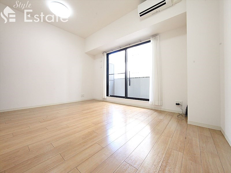 居室・リビング　内装