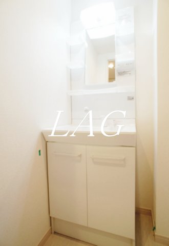 洗面設備　独立洗面台です。