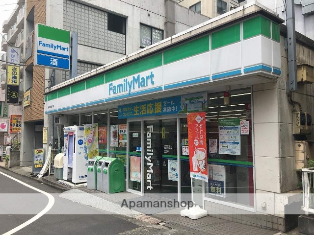 コンビニ　ファミリーマート（コンビニ）まで782m