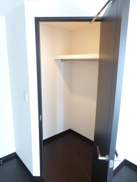 収納　※別部屋の参考写真です。