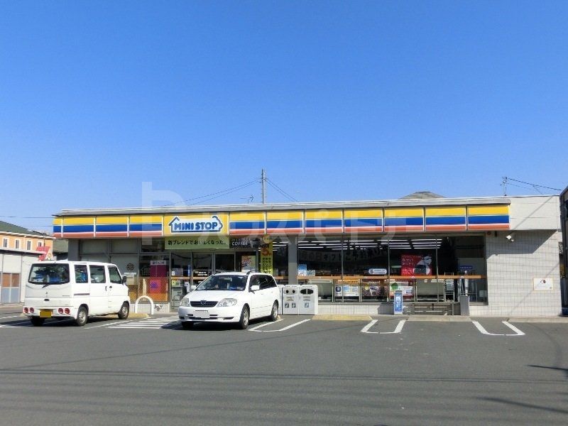 コンビニ　ミニストップ船橋滝台店（コンビニ）まで560m