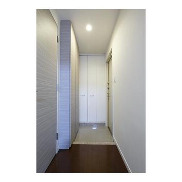 玄関　※写真は同タイプ住戸です。
