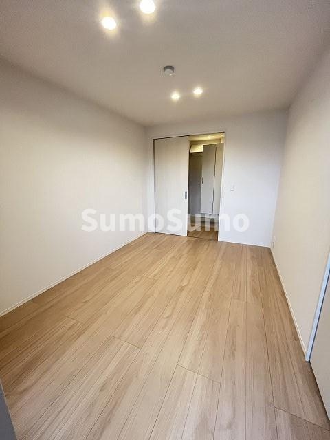 その他部屋・スペース　落ち着いて過ごせるお部屋なので、寝室にいかがでしょうか