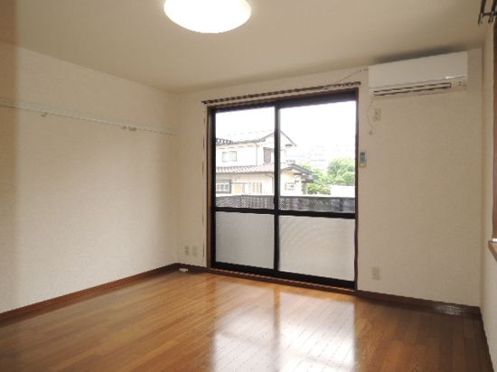 居室・リビング　洋室７．５帖。