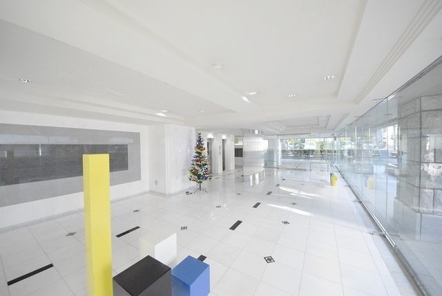 エントランス　ロビー