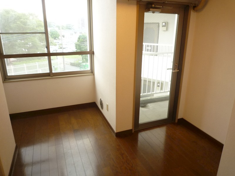 居室・リビング　別室参照