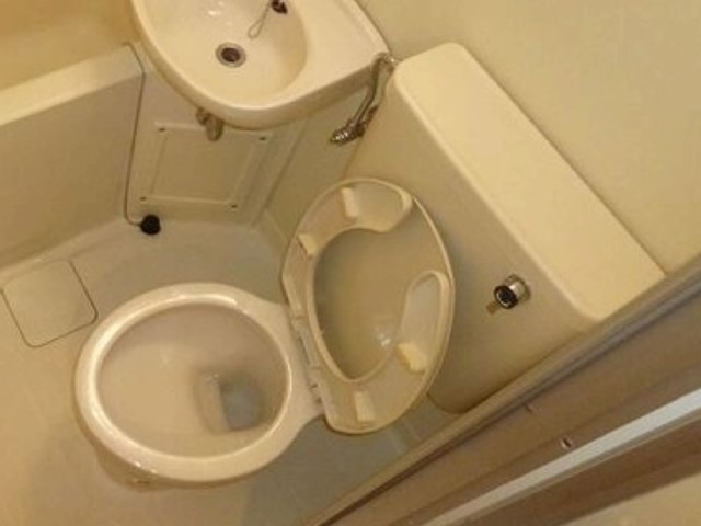 トイレ　トイレ