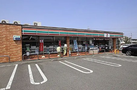 コンビニ　セブンイレブン藤沢長後東店（コンビニ）まで204m