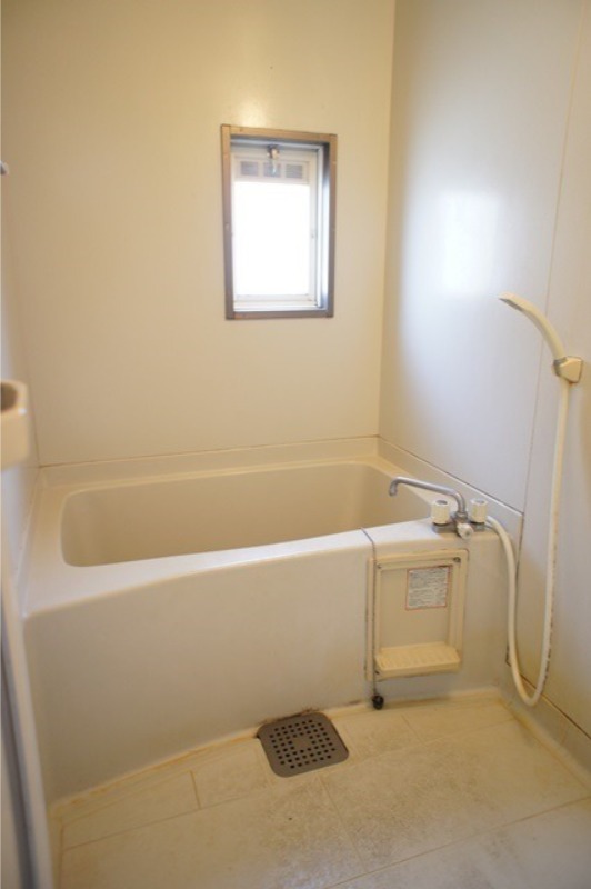 バス・シャワールーム　図面と現状に相違がある場合には現状を優先