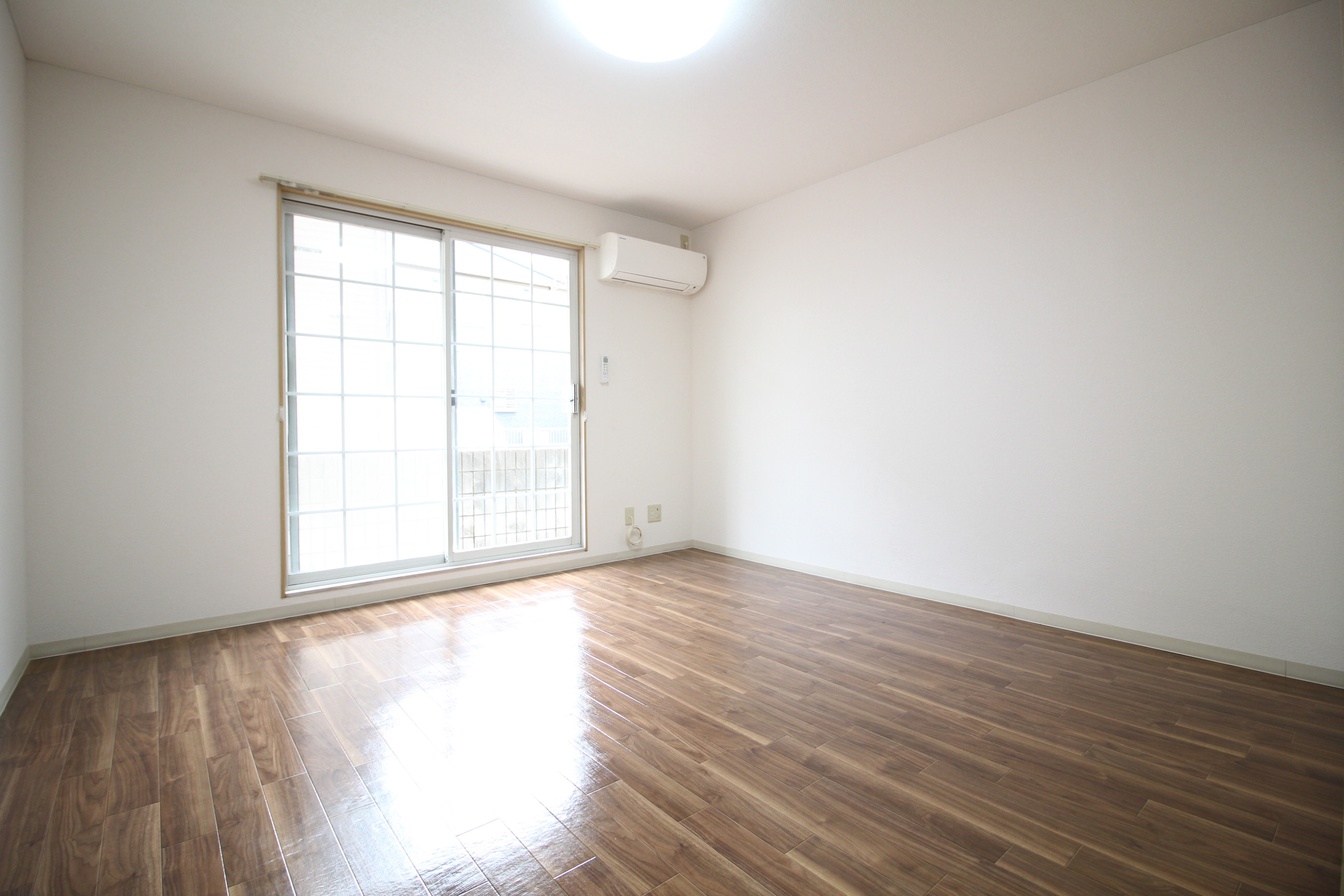 居室・リビング　7.25帖のシンプルな居室♪