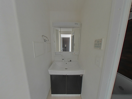 洗面設備　※別部屋の写真です