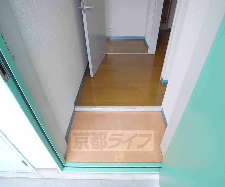 玄関　土も入ってきにくいです。