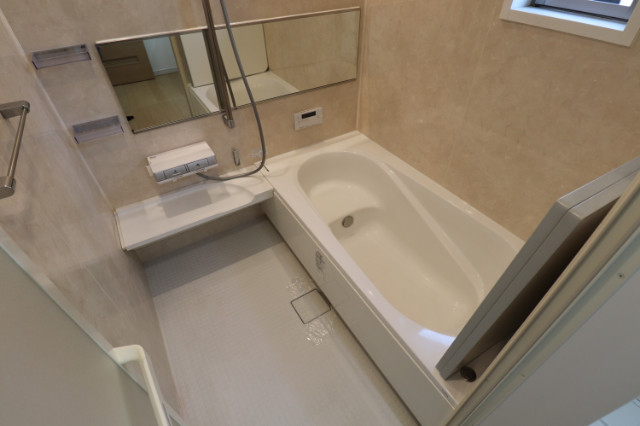 バス・シャワールーム