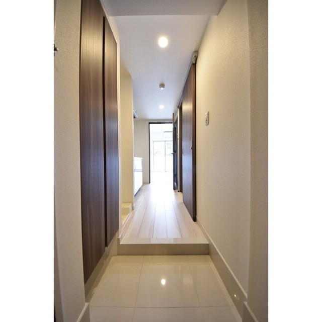 玄関　同間取り別部屋の参考写真です。