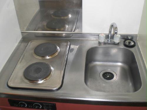 キッチン　お掃除ラクラク♪２口ラジエントヒーター採用！