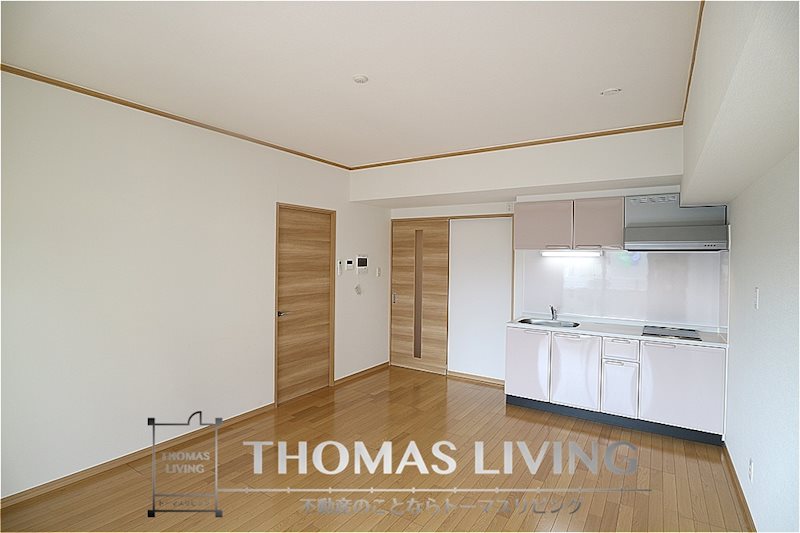 居室・リビング　広々としたリビングスペース。