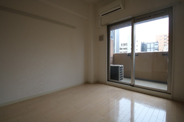 居室・リビング　※別室の参考写真の為、現況優先です。