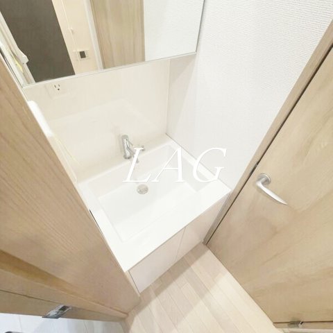 洗面設備　独立洗面台です。