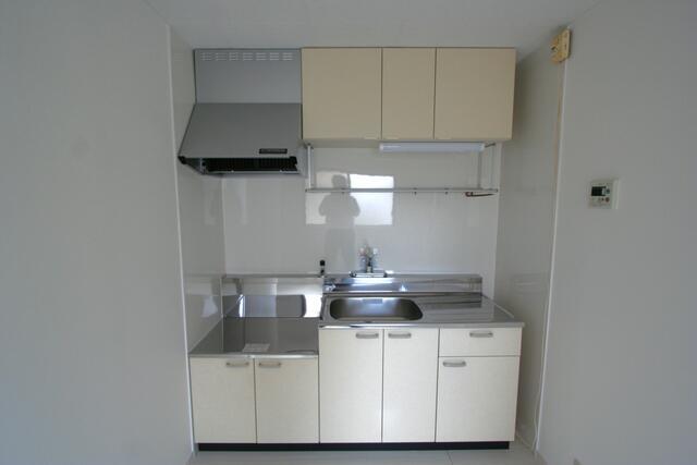 キッチン　【その他】写真は前回入居前に撮影したものです。